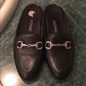 VIONIC slip on shoe